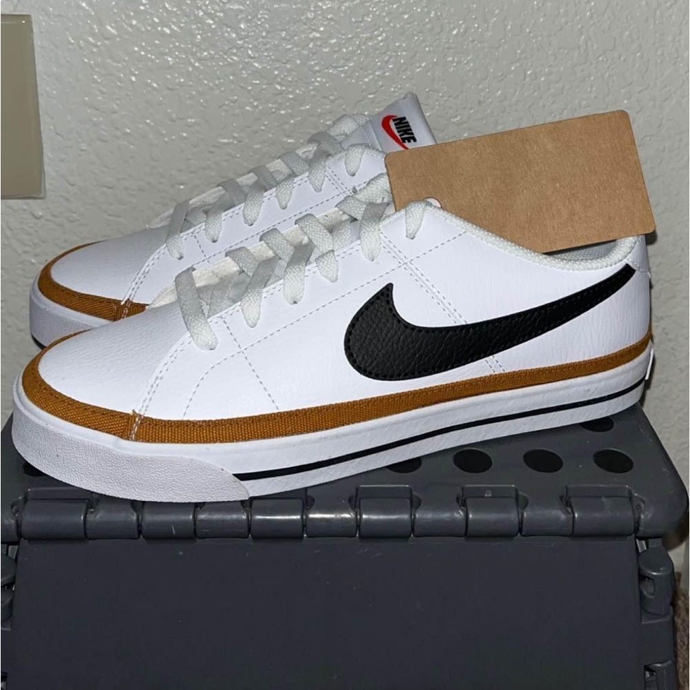 Nike Court Legacy”  size 8 1/2M